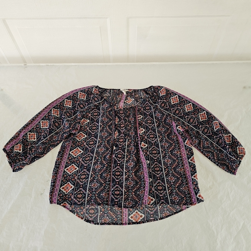 Forever 21 L Woman's Pink and Black Asymmetrical 3/4 Sleeve Blouse - Picture 4 of 11
